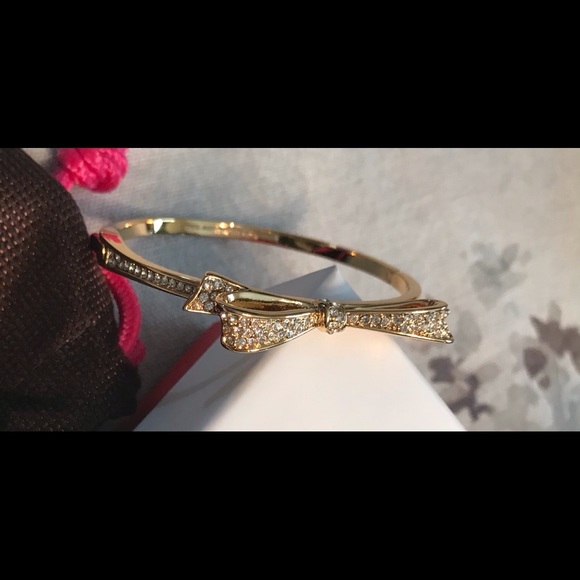 New Kate Spade Bracelet Bow Gold & Gift box - Picture 2 of 4